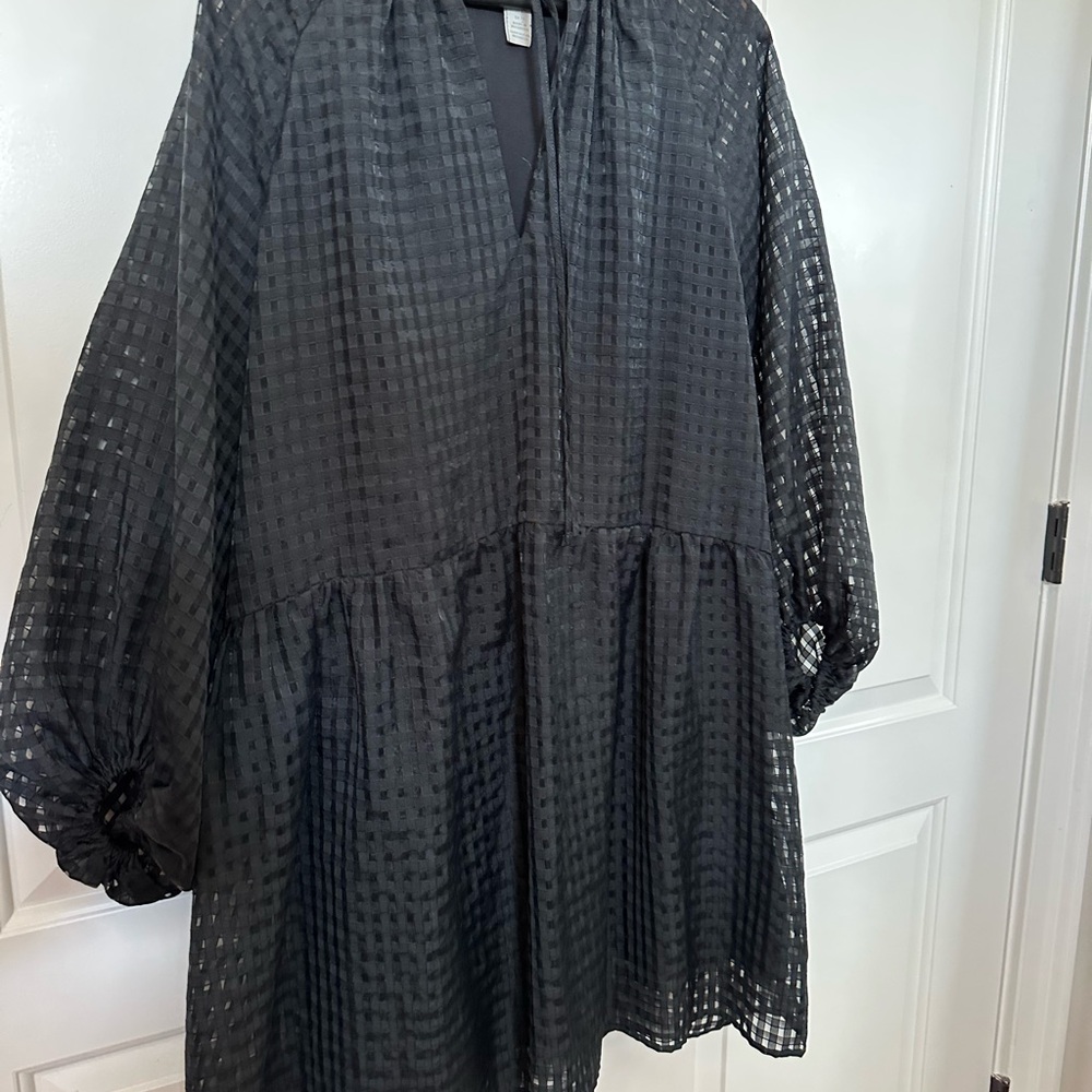 Chic Navy Sheer Gingham Dress